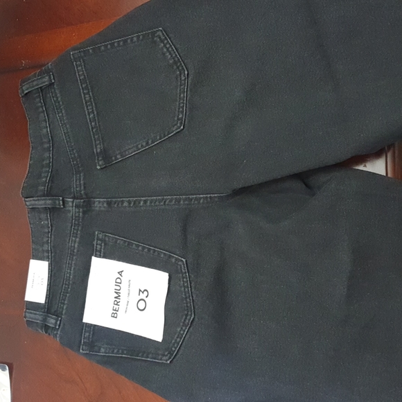 SOLD NWT 90s Bermuda Shorts Size 3 - Picture 6 of 6